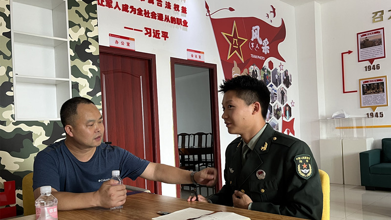 团队退役复学成员向退役村民宣传习近平新时代中国特色社会主义思想 世界杯官网黄紫瑜供图.jpg