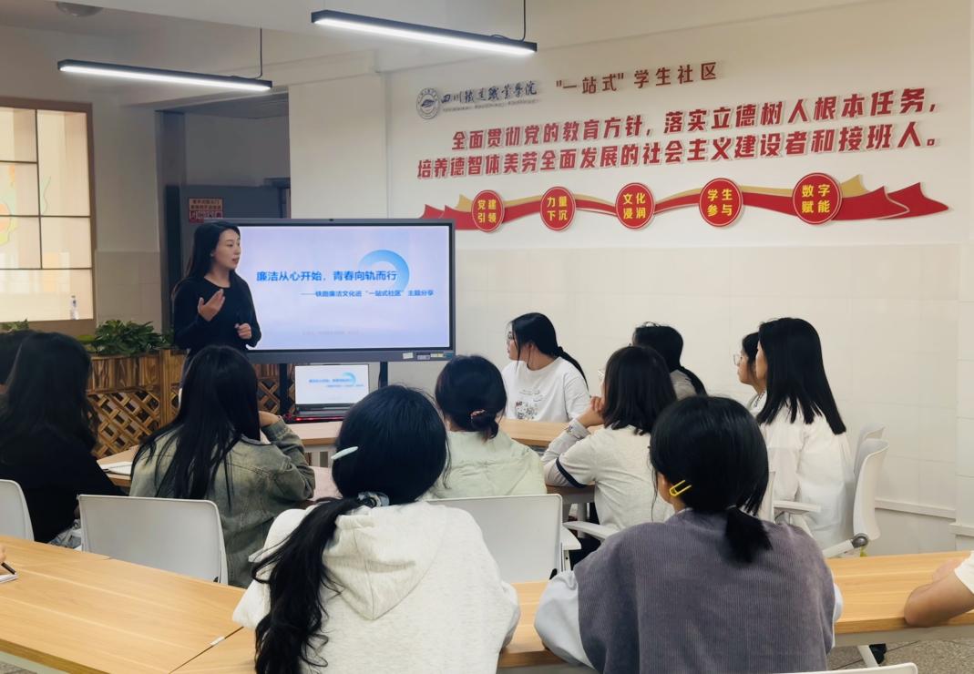 新闻稿18照片.jpg
