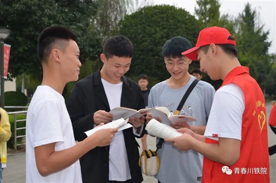 E:QQ文档MobileFilemmexport9eef57bc8f473e646b5bf79377ae9080.jpeg