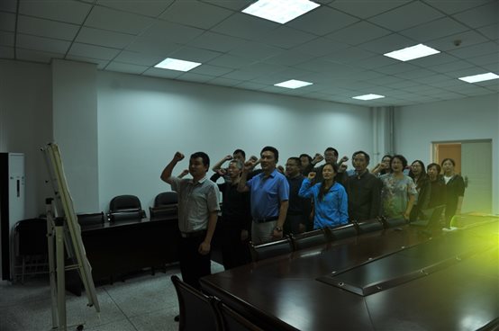 D:照片-重温入党誓词-新建文件夹DSC_2417.jpg